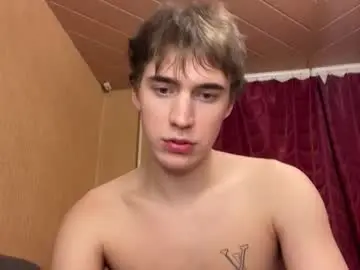 Chaturbate Live Sex Cam of kevin_martin8