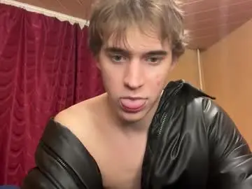 Chaturbate Live Sex Cam of kevin_martin8