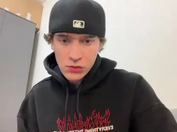 Chaturbate Watch Live Sex Cams of kevin_martin8