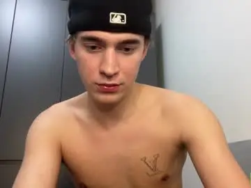 Chaturbate Free Live Porn of kevin_martin8