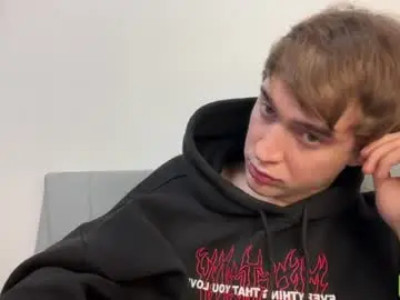 Chaturbate Live Sex Cam of kevin_martin8