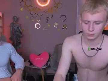 Chaturbate Live Sex Cam of mike_crist
