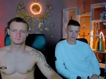 Chaturbate Live Sex Cam of mike_crist