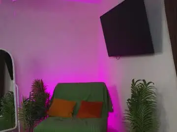 Chaturbate Adult Video Chat of oliviabr0wn