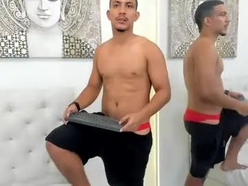 Chaturbate Nude Webcam of chris_arthus