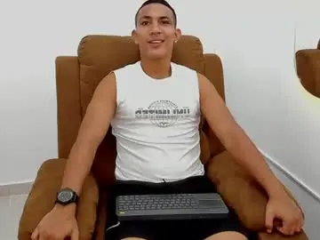 Chaturbate Free Live Porn of chris_arthus