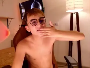 Chaturbate Private Sex Chat of mr_evan1