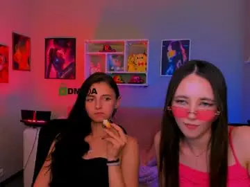 Chaturbate Nude Webcam of caroline_honeyy