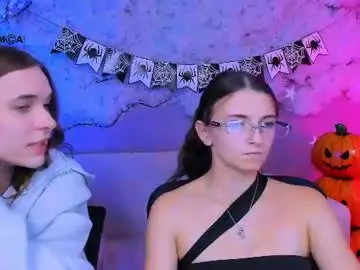 Chaturbate Watch Live Sex Cams of caroline_honeyy