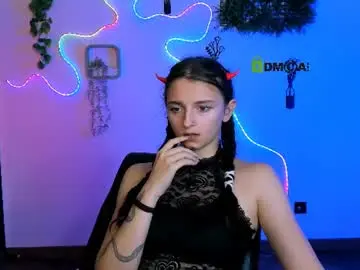 Chaturbate Free Live Porn of caroline_honeyy