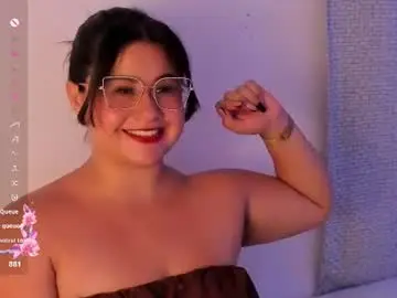 Chaturbate Best live sex cam show of miah_kumar