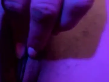 Chaturbate Live Sex Cam of katiuska_doll_squirt