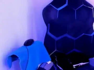 Chaturbate Free Porn Cam of katiuska_doll_squirt