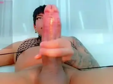 Chaturbate Free Porn Cam of laura_sweet7