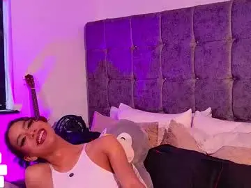 Chaturbate Free Porn Cam of lyadumont