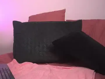 Chaturbate Live Sex Cam of yahaira_26