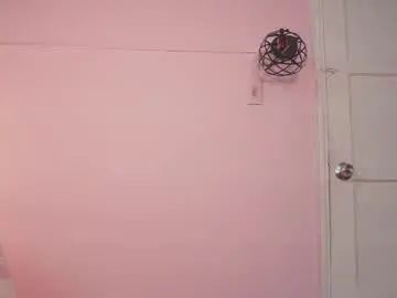 Chaturbate Nude Webcam of yahaira_26