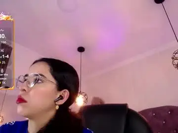 Chaturbate Best live sex cam show of amara_davis1