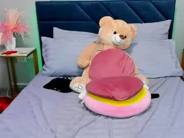 Chaturbate Free Porn Cam of curvy_dynamite