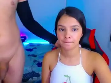 Chaturbate Live Sex Cam of room_kitty