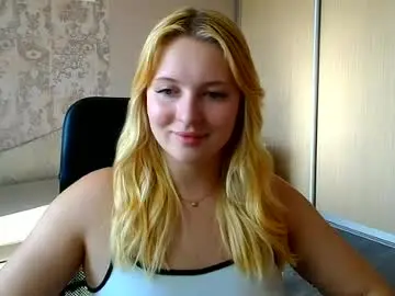 Chaturbate Live Sex Cam of _mila_la_
