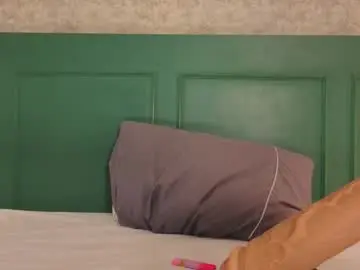 Chaturbate Free Porn Cam of cristal_roberts_