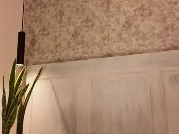 Chaturbate Nude Webcam of cristal_roberts_