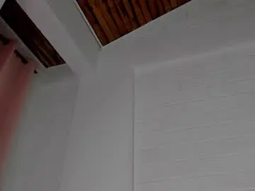 Chaturbate Live Sex Cam of cristal_roberts_