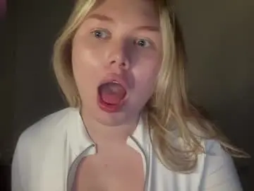 Chaturbate Adult Video Chat of cutiejulie_