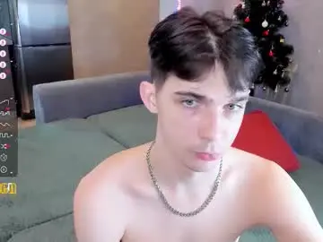 Chaturbate Live Sex Cam of aaron_bang