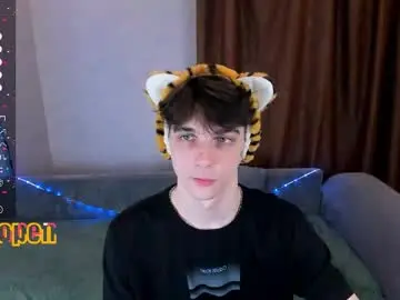 Chaturbate Adult Video Chat of aaron_bang