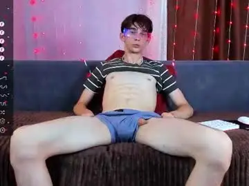 Chaturbate Sex Cam of aaron_bang