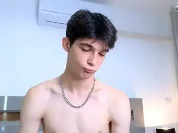 Chaturbate Free Live Porn of aaron_bang