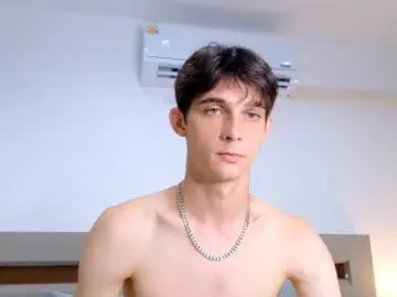 Chaturbate Live Porn of aaron_bang