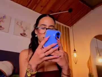 Chaturbate Live Sex Cam of damian_n_lissa