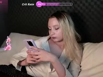 Chaturbate Adult Webcam of fluffy_cloude