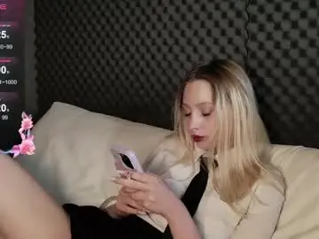 Chaturbate Free Porn Cam of fluffy_cloude
