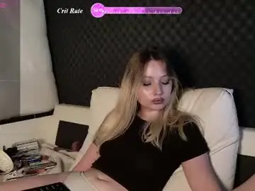 Chaturbate Live Porn of fluffy_cloude