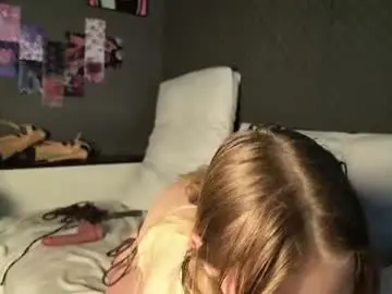 Chaturbate Private Sex Chat of fluffy_cloude