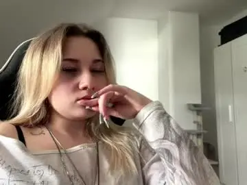Chaturbate Live Sex Cam of jeraldinebounds