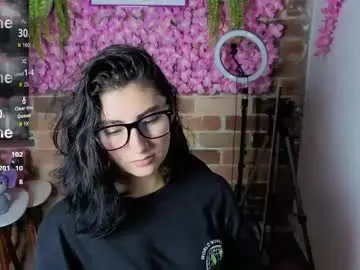 Chaturbate Free Live Porn of mariagh_