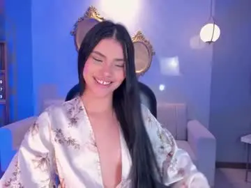 Chaturbate Live Sex of mialaurence_