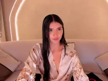 Chaturbate Best Webcam of mialaurence_