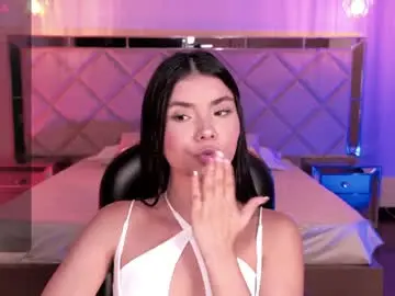 Chaturbate Live Porn of mialaurence_