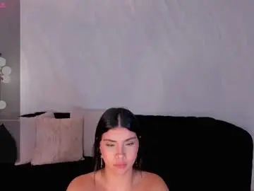 Chaturbate Adult Video Chat of mialaurence_
