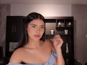 Chaturbate Sex Chat of mialaurence_