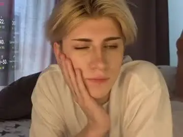 Chaturbate Live Sex of oliver_star_boy