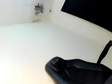 Chaturbate Watch Live Sex Cams of yumi_lovex