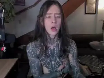 Chaturbate Live Sex Cam of andrew_round
