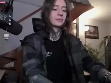 Chaturbate Live Sex Cam of andrew_round